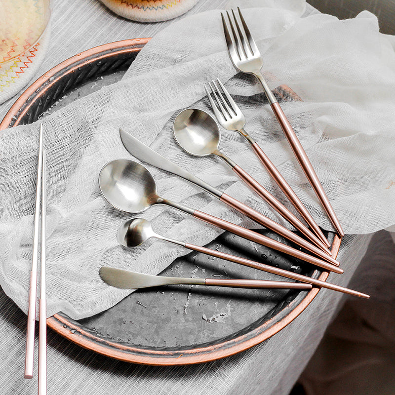 Elevate Your Dining Experience with Our Stainless Steel Cutlery Set
